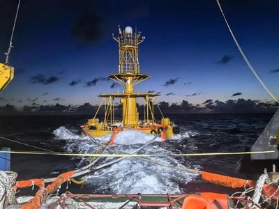 深海“慧眼”破浪來——揭秘我國突破3500米深海觀測的浮標系統