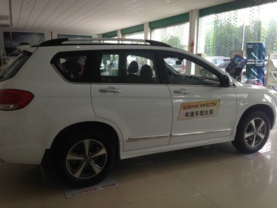 選車(chē)糾結(jié)進(jìn)行時(shí) 與朋友探訪4S店，哈弗H6 Coupe成焦點(diǎn)